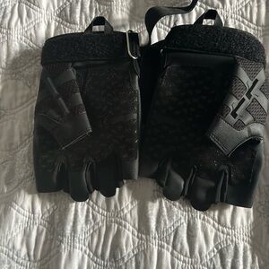 Men's Black Tactical Gloves